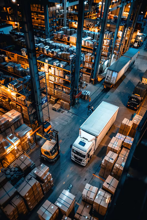 Reliable Land Logistics: Optimizing Commercial Freight Routes